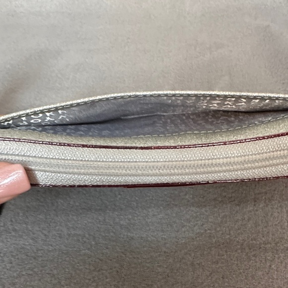 Kate Spade Kenzie Glitter Zip Wallet Shimmering Silver - Picture 5 of 10